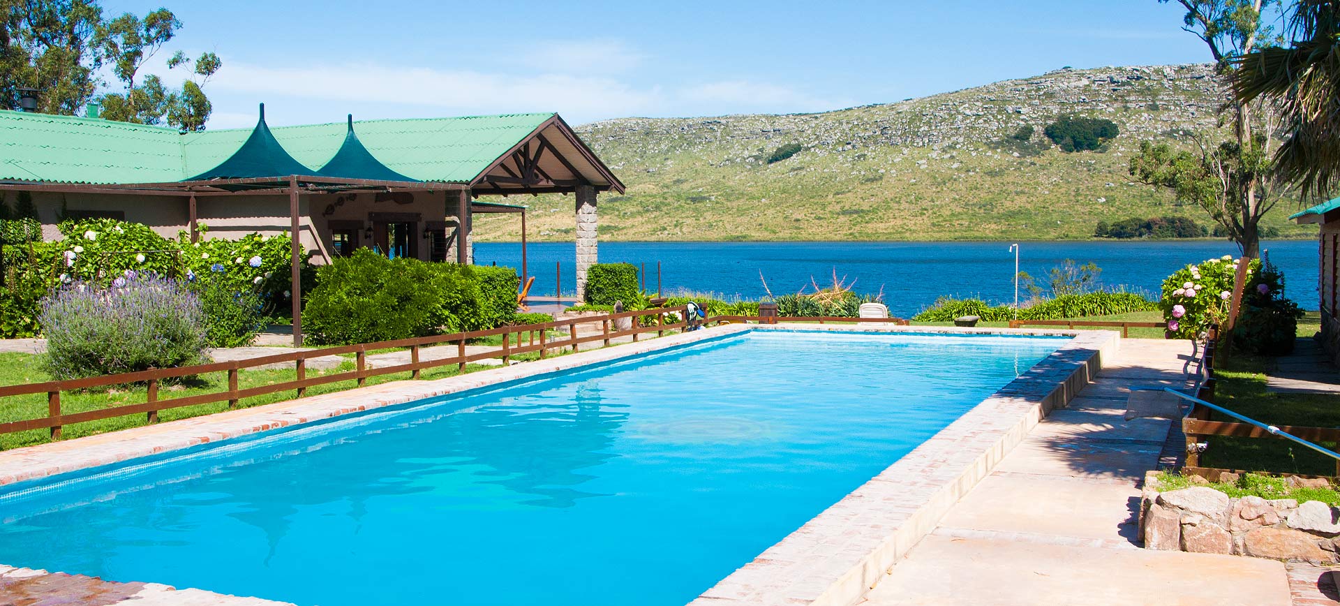 Cabañas Ruca Lauquen Cabañas en Laguna Brava Balcarce